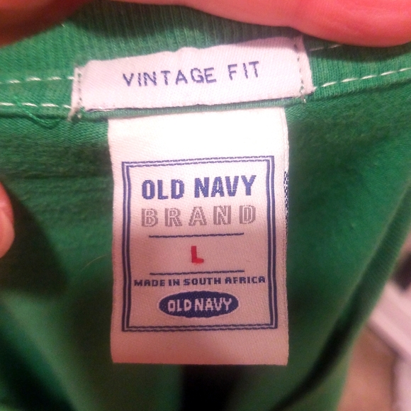 PRICE⬇️VINTAGE FIT. DISTRESSED PRINT. OLD NAVY LONGSLEEVED SHIRT. MEN'S L. - Picture 5 of 5